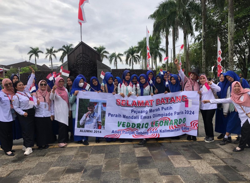 ALUMNI SMA 6 PONTIANAK MERAIH EMAS OLIMPIADE PARIS