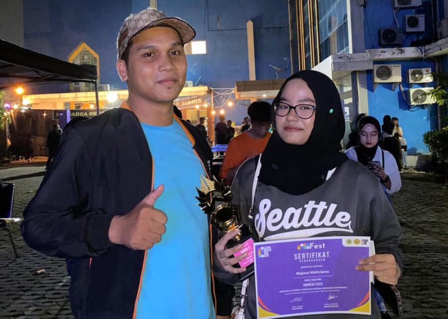 LOMBA BACA PUISI BEM UNIVERSITAS MUHAMMADIYAH PONTIANAK